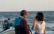 女游客称在广西北海银滩因拒绝快艇推销，遭两名男子围堵滋扰