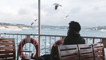 康泰生物收盘下跌1.86%，滚动市盈率114.44倍，总市值194.57亿元