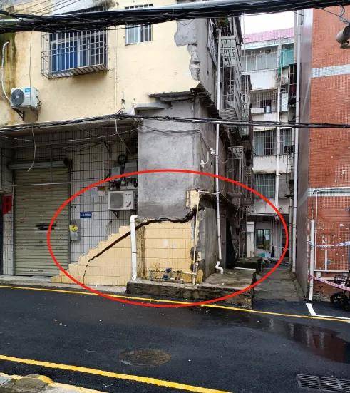 深圳一小区房屋沉降已疏散783人，亲历者：突然发生还以为是地震，有人喊房子歪了