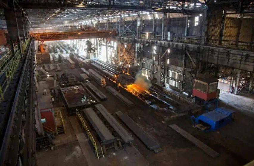 加拿大全面对付中国？加总理转头对华出手：加25％关税，中企必须卷铺盖走人！