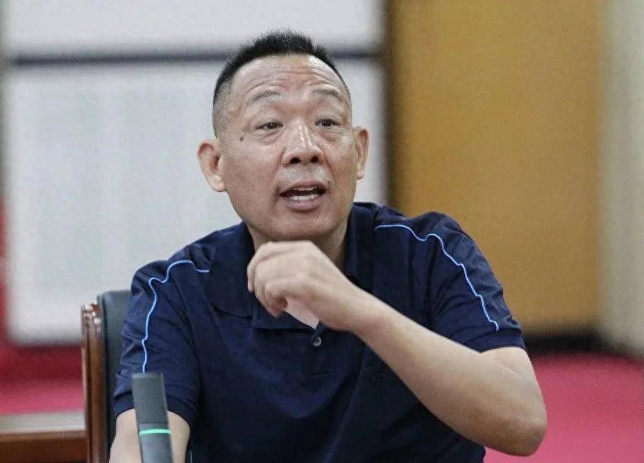 一瓶200元,黄牛涌入胖东来抢酒