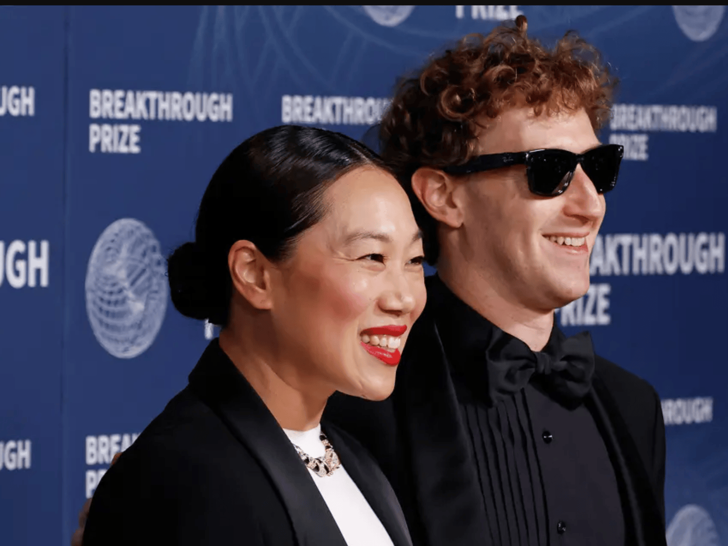 买下11栋房子,私下收学生隐蔽办学?扎克伯格遭邻居质疑,引来政府调查