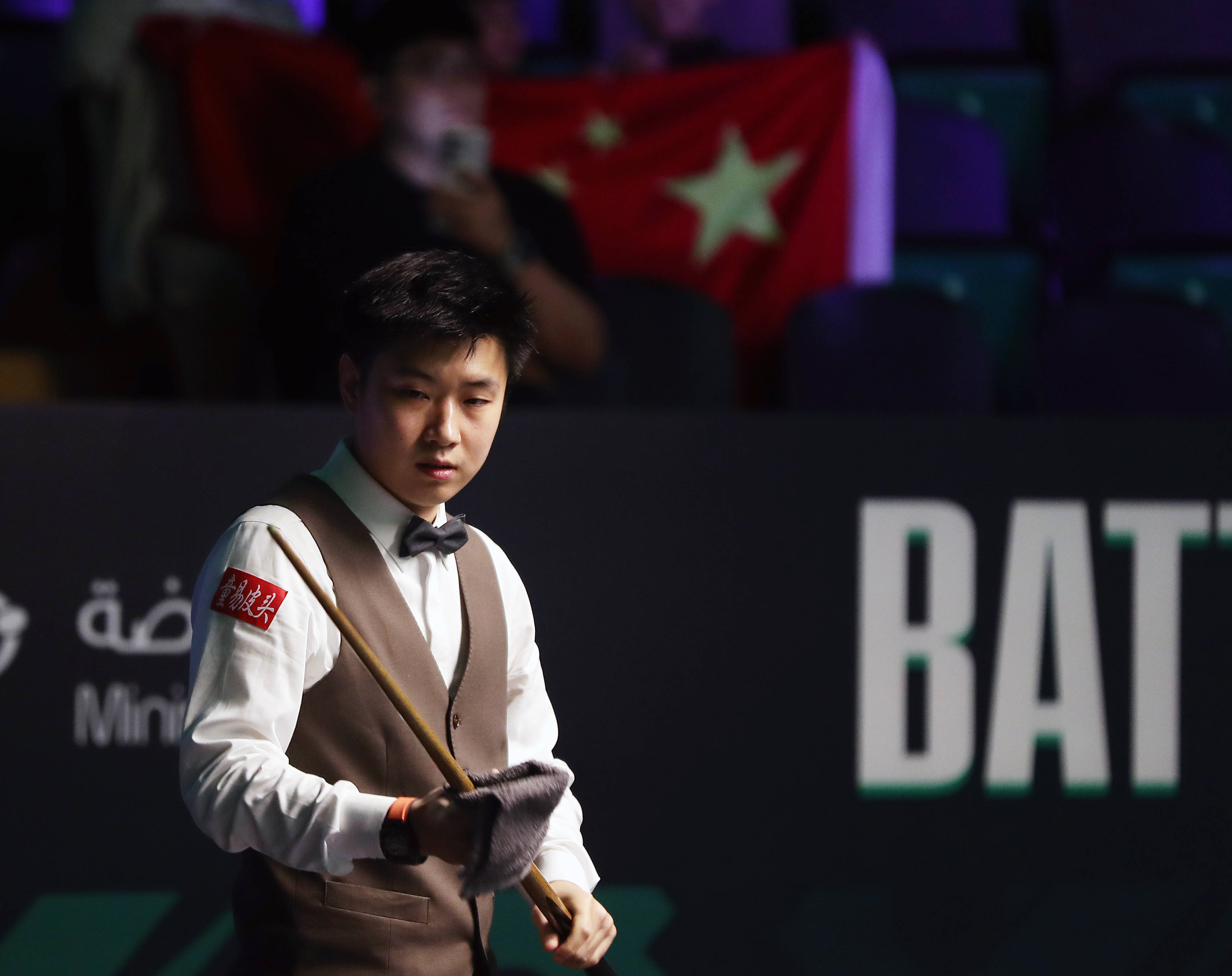 （体育）斯诺克——沙特大师赛：赵心童晋级16强