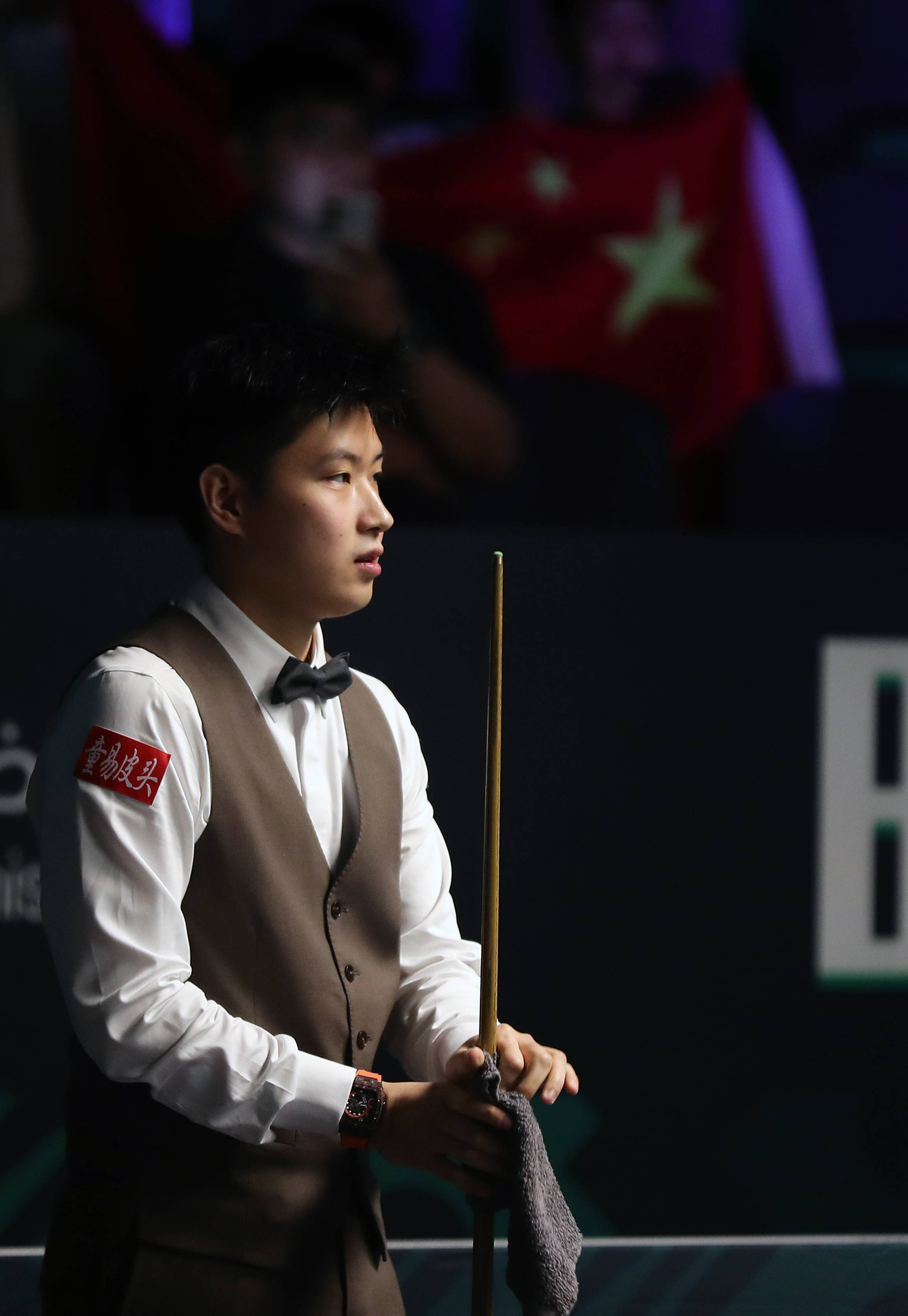 （体育）斯诺克——沙特大师赛：赵心童晋级16强