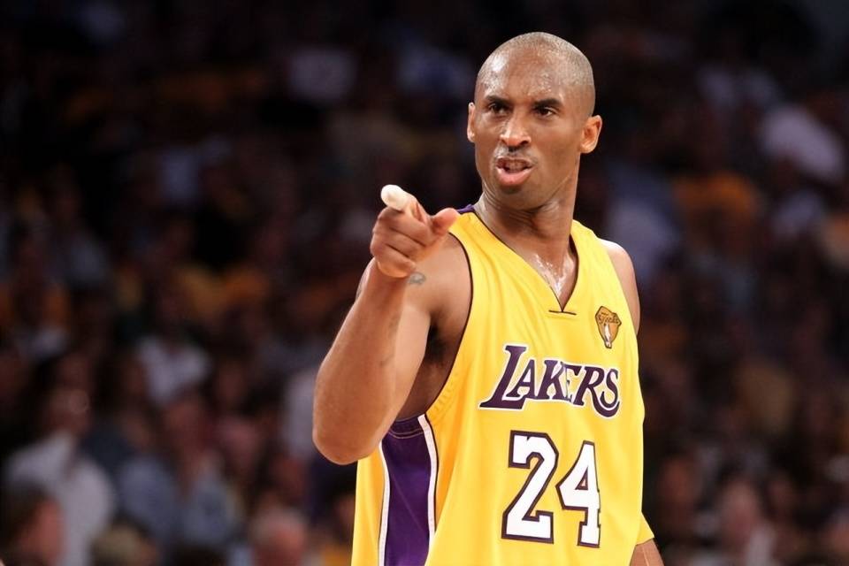 格林：NBA只有两个人我不敢说垃圾话，一个喷不过，一个惹不起