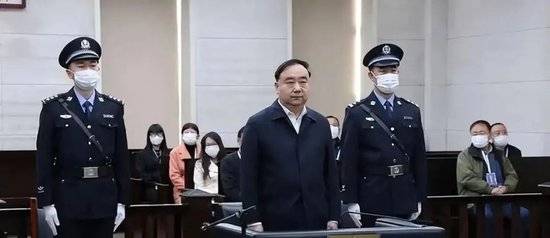 大草原“猛虎”云光中的贪腐往事