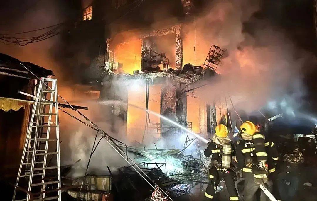 女子睡觉时,床上的它突然爆炸!紧急提醒