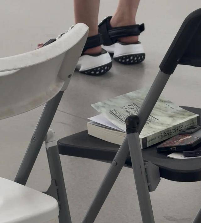 日薪五千，短剧狂招“爸妈”？真相：先花4万元培训3个月