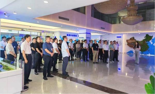 天津市委党校局级干部进修班（第144期）赴市地震局开展党日活动